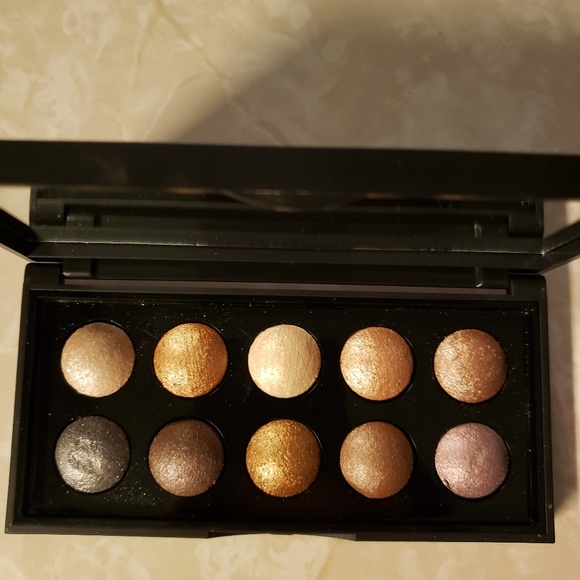 Elf - Picture 1 of 1